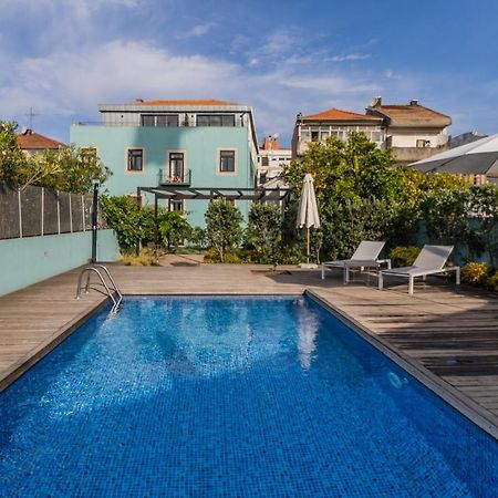 Lovelystay - Downtown Studio With Pool, Ac And Balcony Porto Exterior foto
